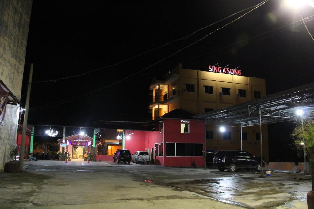 唱一首歌酒店 先达 外观 照片